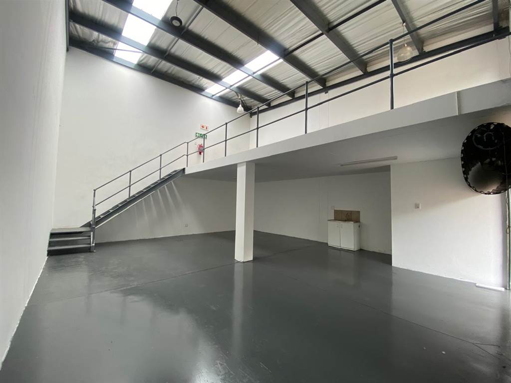 127  m² Industrial space in Barbeque Downs photo number 3