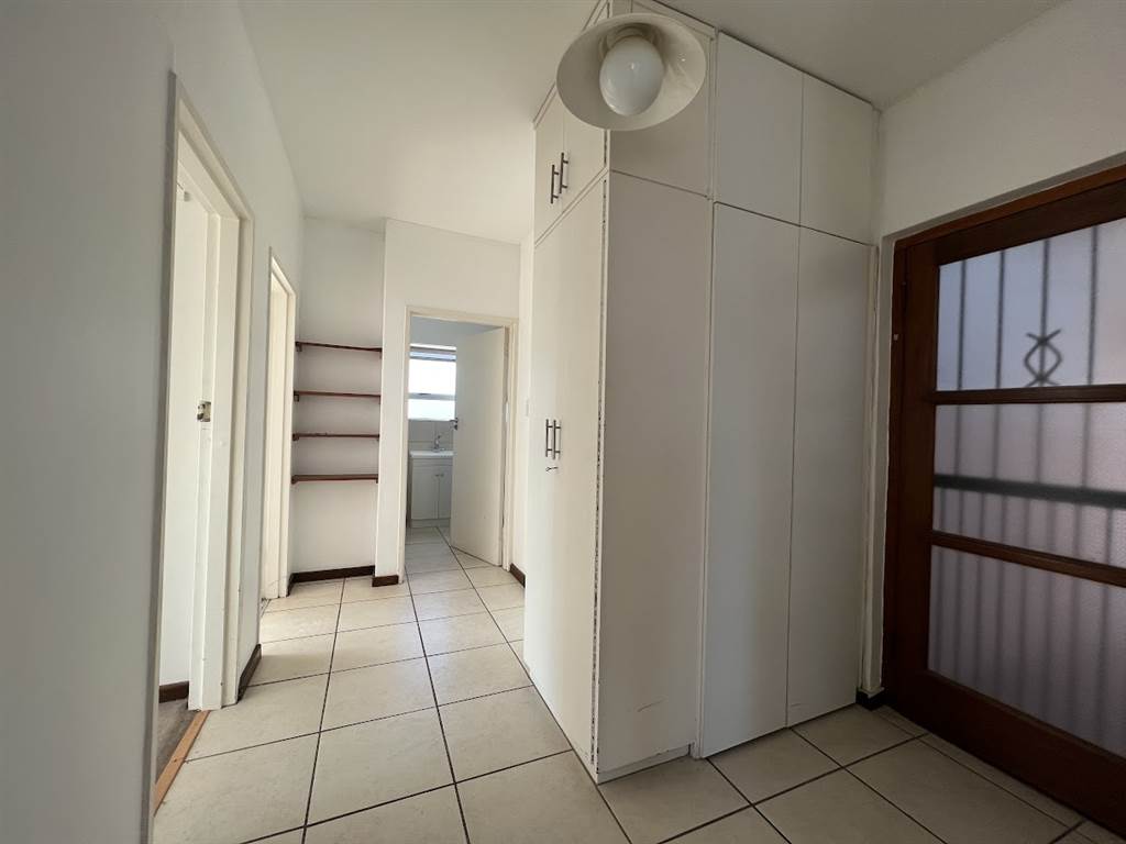2 Bed Apartment in Strand Central photo number 3