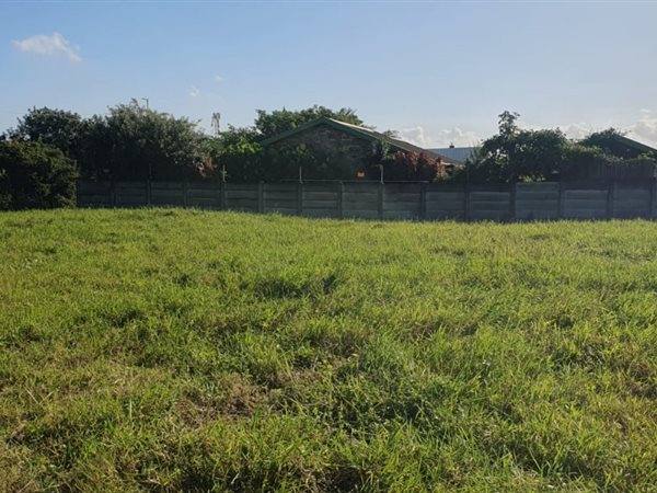 1 150 m² Land