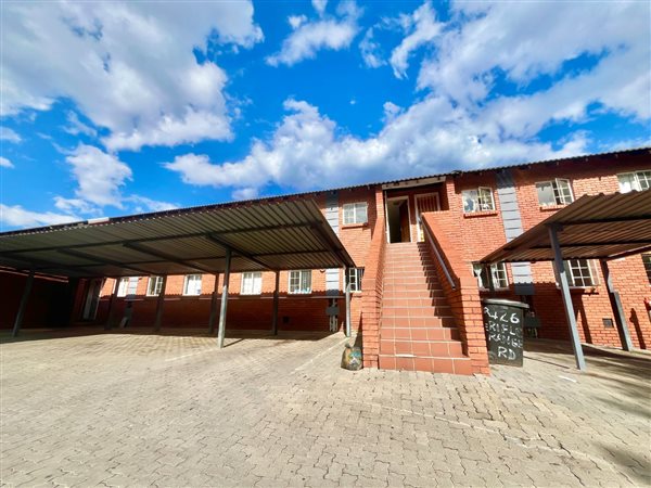 2 Bedroom Townhouse 2 Bedroom Townhouse
