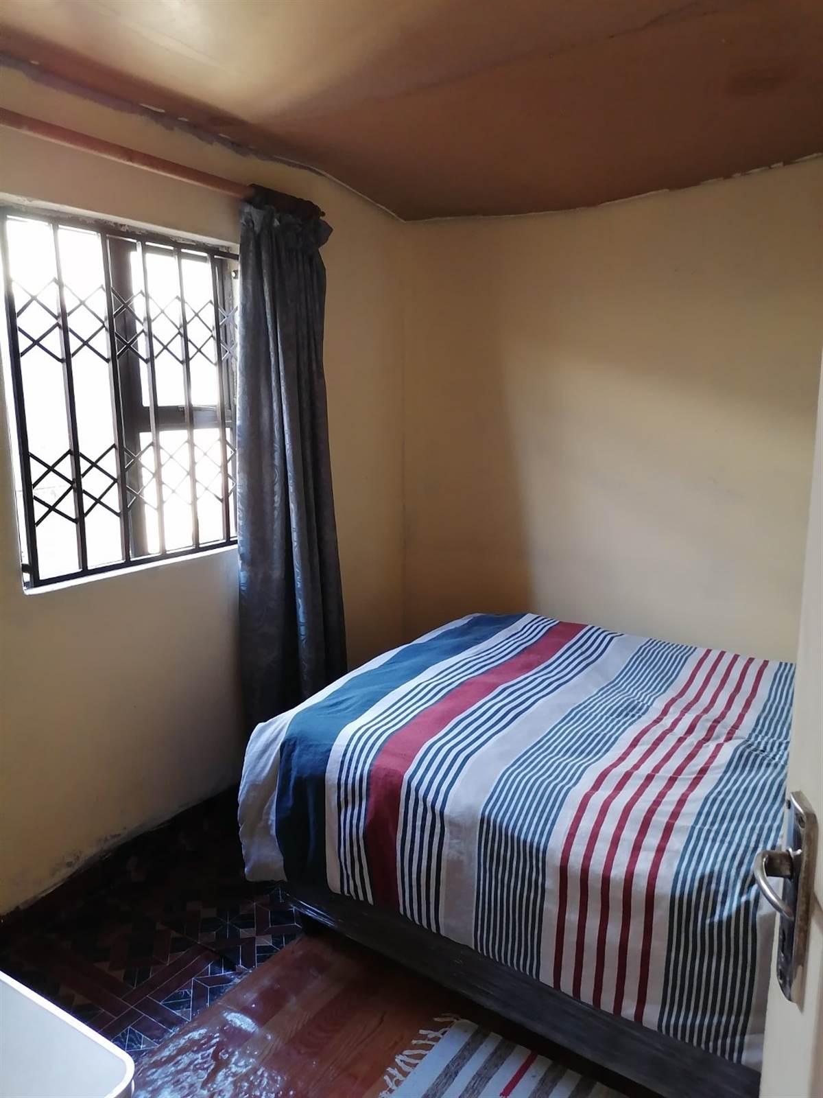 2 Bed House in Khayelitsha photo number 8