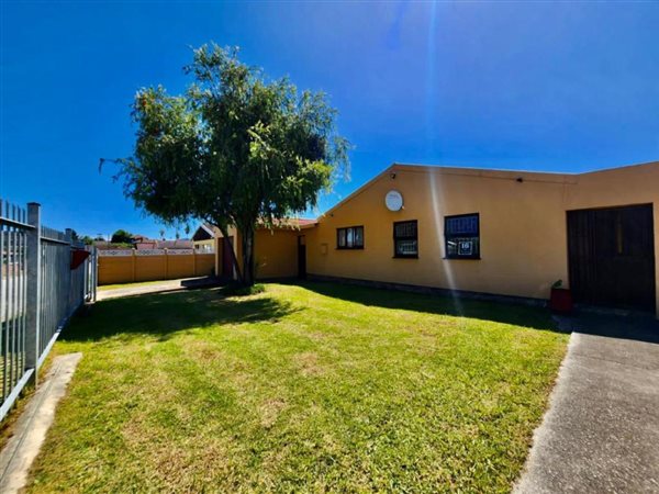 3 Bedroom House 3 Bedroom House