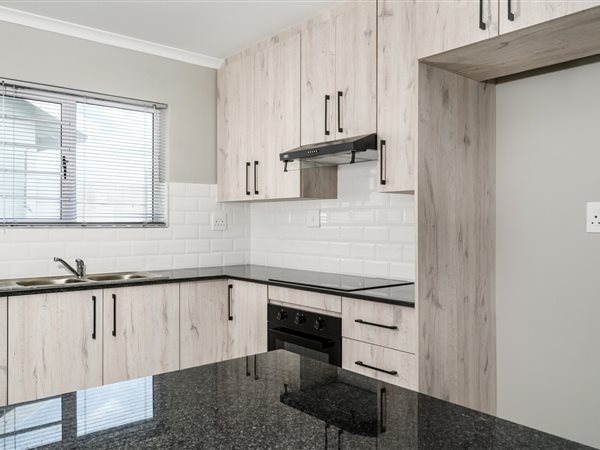 3 Bedroom Townhouse 3 Bedroom Townhouse
