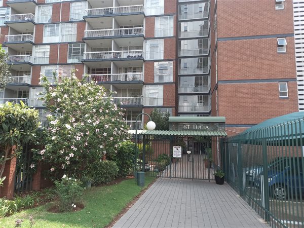 3 Bed Apartment in Bedford Gardens