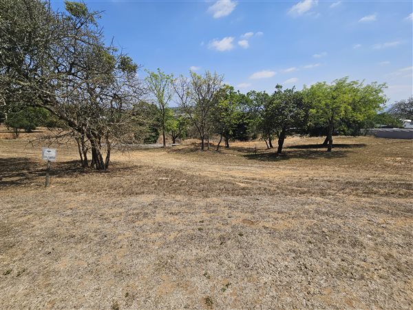 711 m² Land