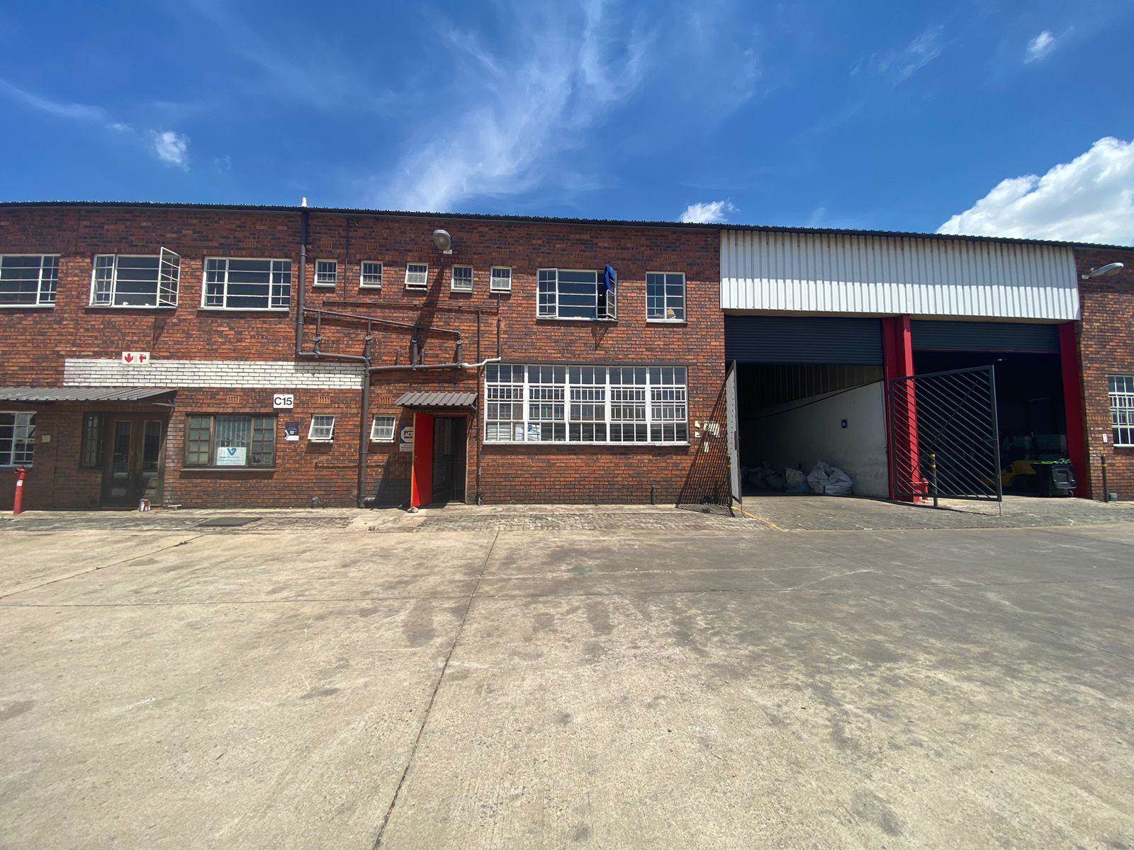 799  m² Industrial space in Robertville photo number 1