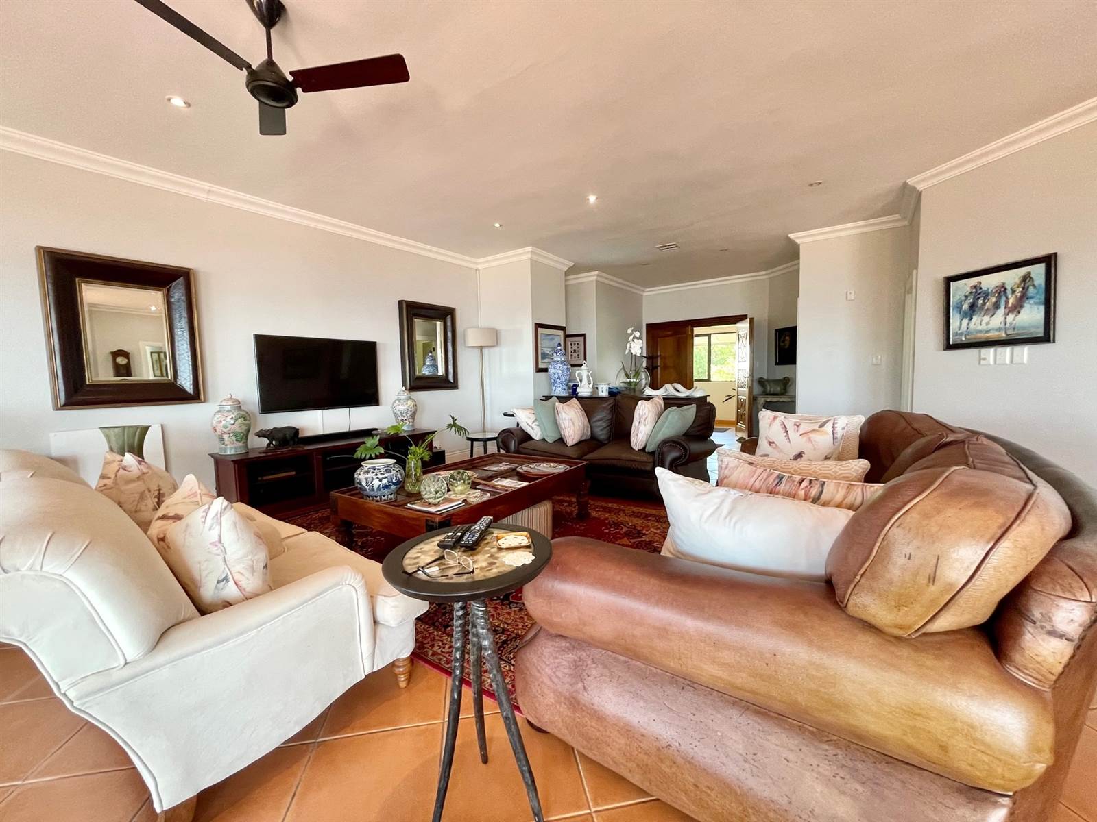 4 Bed Apartment in Zimbali Estate photo number 11