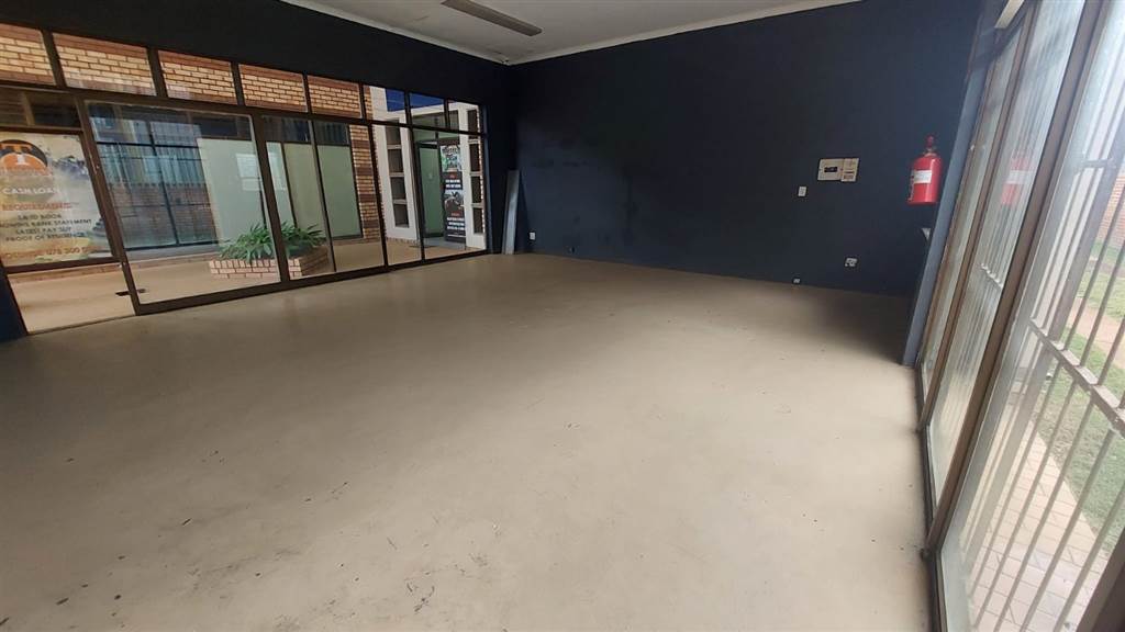 52.94  m² Commercial space in Lydenburg photo number 4
