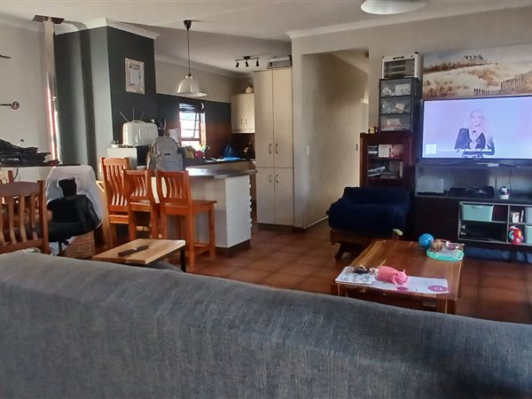 2 Bedroom House 2 Bedroom House