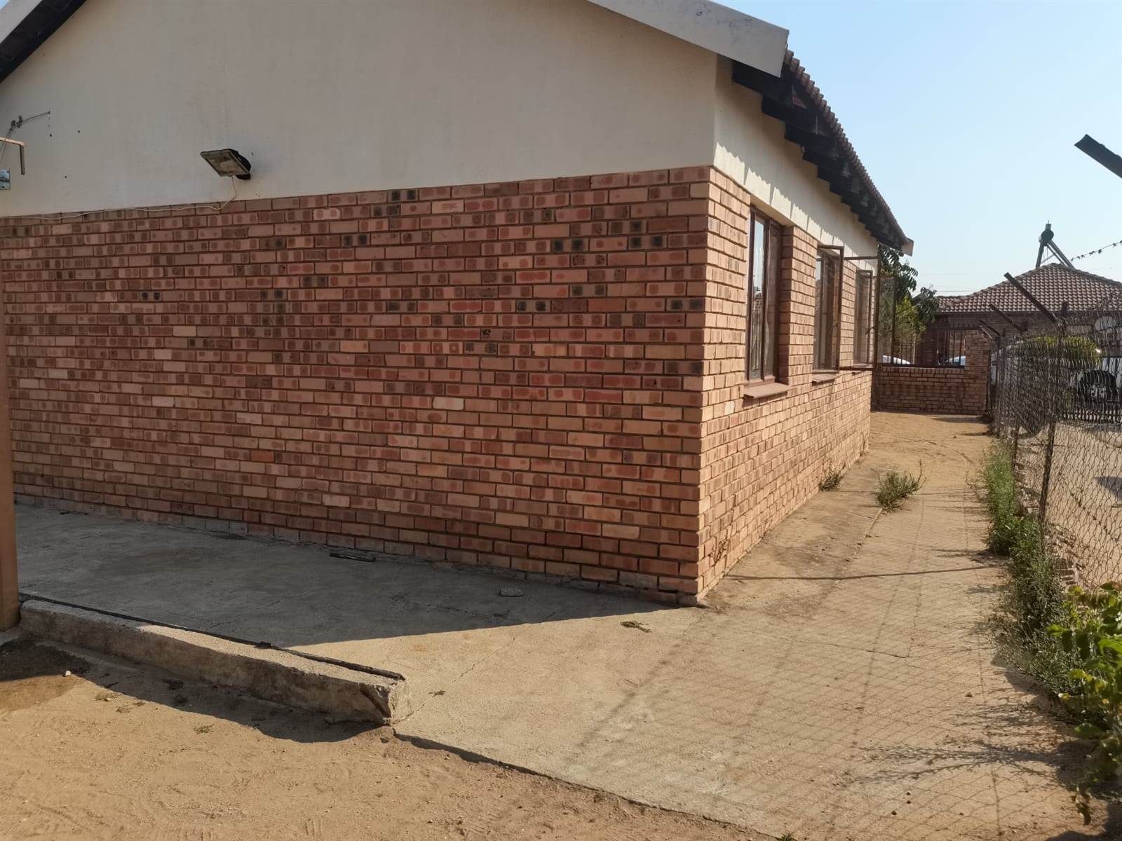3 Bed House in Seshego photo number 3