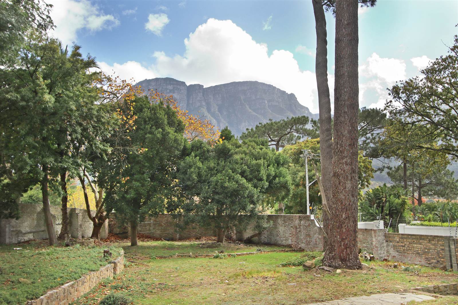 921 m² Land available in Claremont Upper photo number 2
