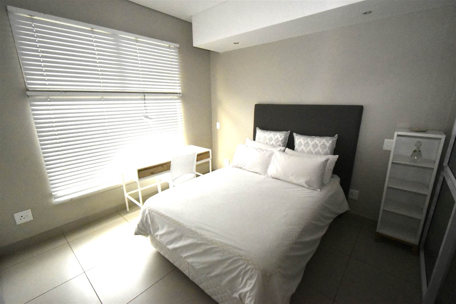 2 Bed Apartment in Nieuw Muckleneuk photo number 9