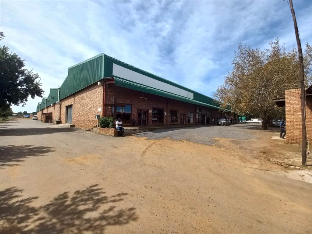 5394  m² Commercial space in Witbank Central photo number 1