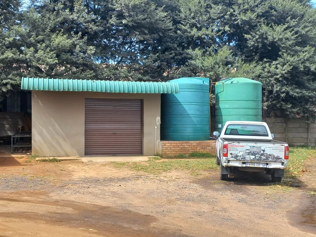 5394  m² Commercial space in Witbank Central photo number 9