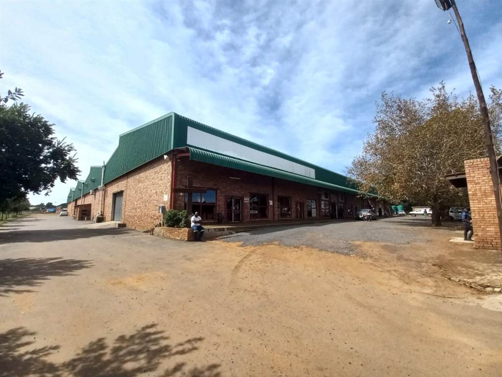 5394  m² Commercial space in Witbank Central photo number 11