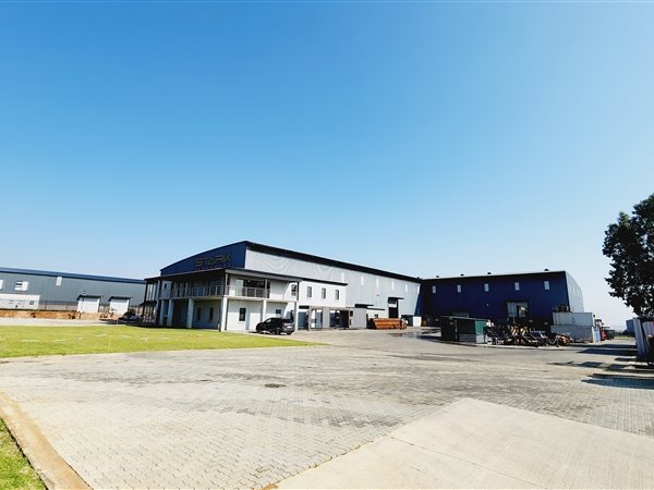 3 548.4  m² Industrial space