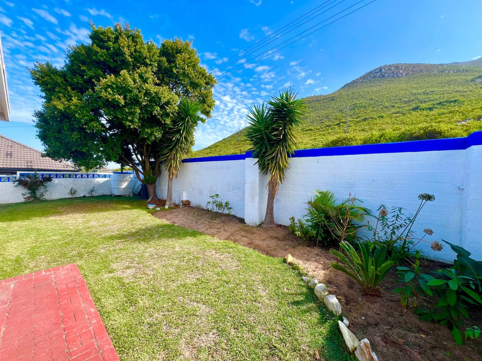 3 Bed House in Northcliff photo number 3
