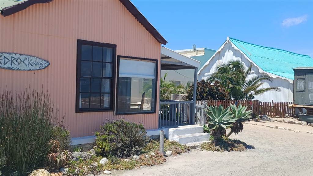 1 Bed House in Port Nolloth photo number 10