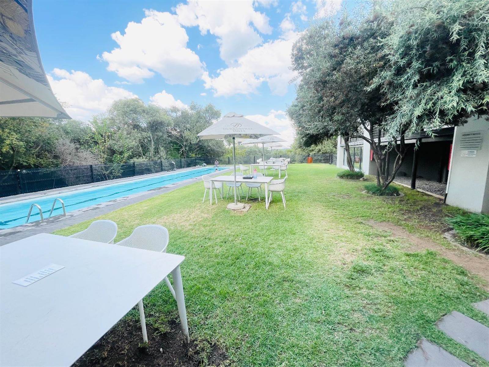 1 Bed Apartment in Fourways photo number 9