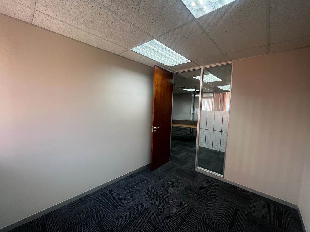 145  m² Commercial space in Houghton Estate photo number 14