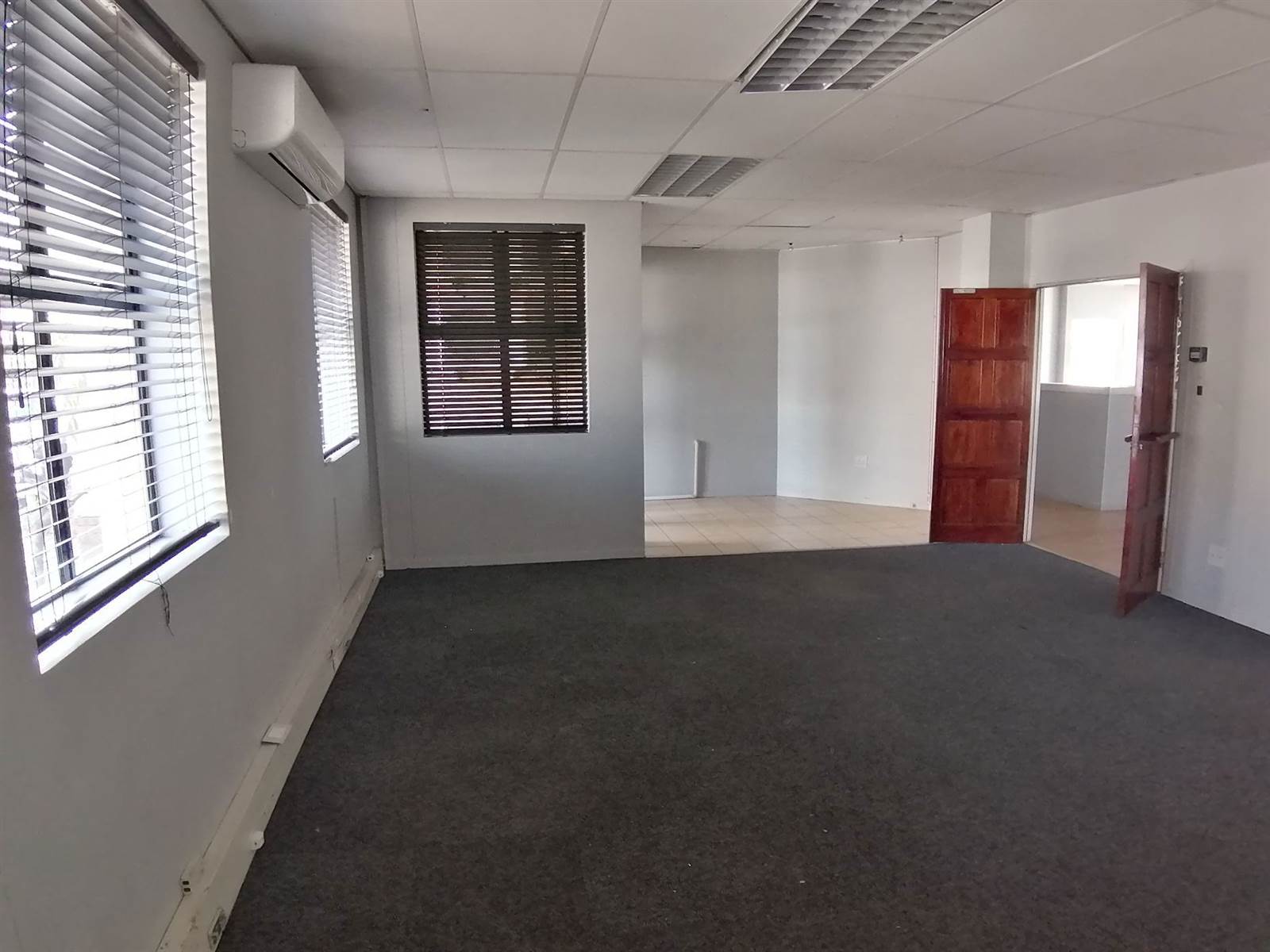 236  m² Office Space in Meyersdal photo number 9
