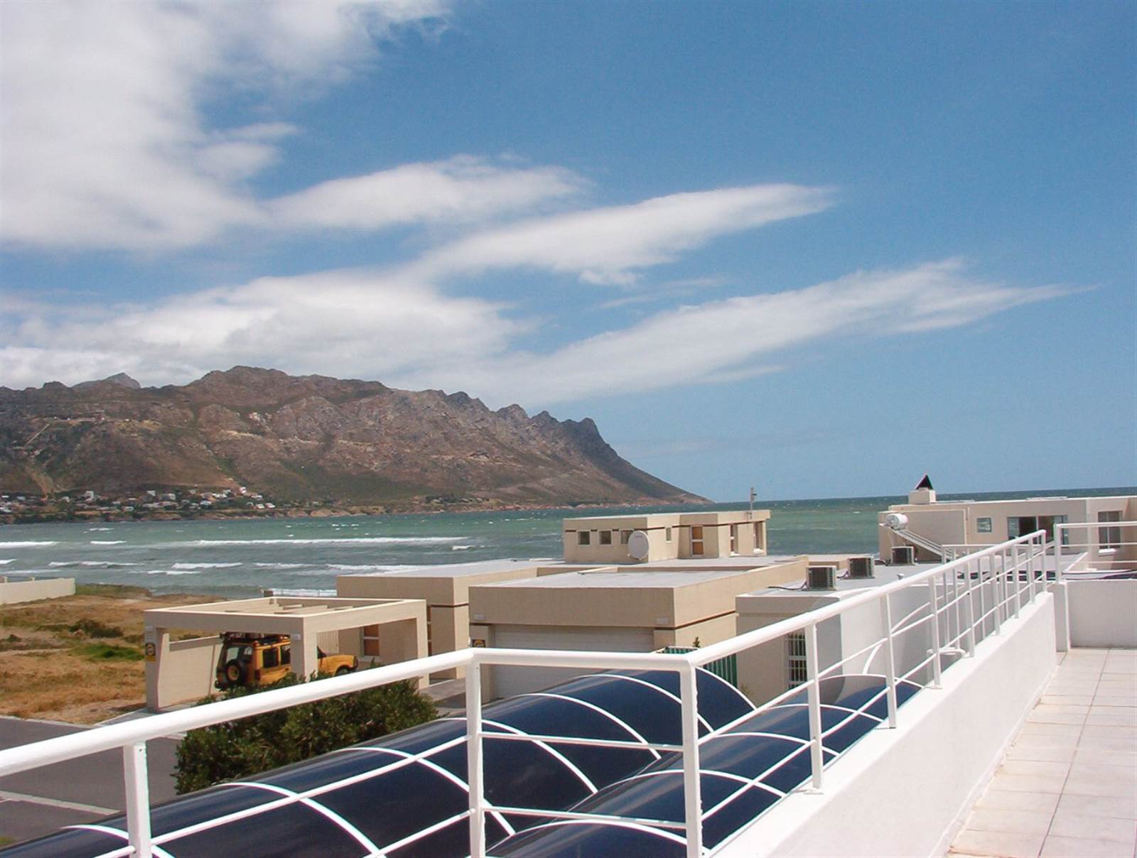5 Bed House in Gordons Bay Central photo number 1