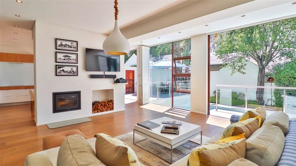 3 Bedroom Townhouse 3 Bedroom Townhouse