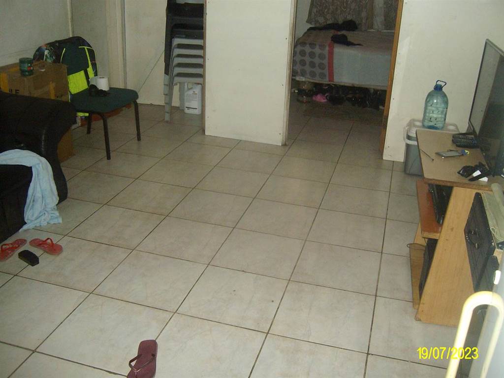 3 Bed Apartment in Berea photo number 20