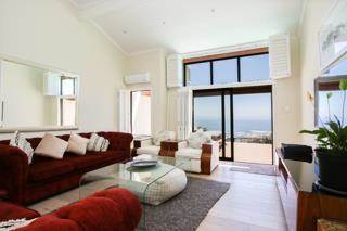3 Bed Townhouse in Camps Bay photo number 4
