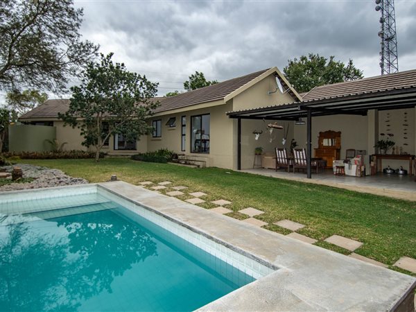 4 Bedroom House 4 Bedroom House