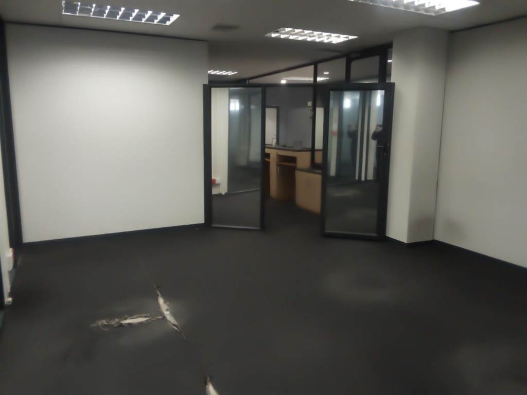 181  m² Commercial space in Esplanade photo number 7