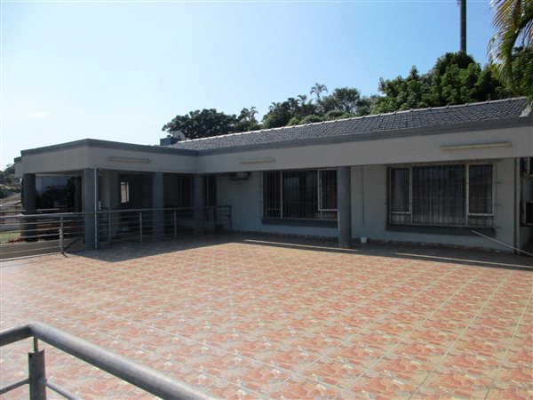 4 Bedroom House 4 Bedroom House