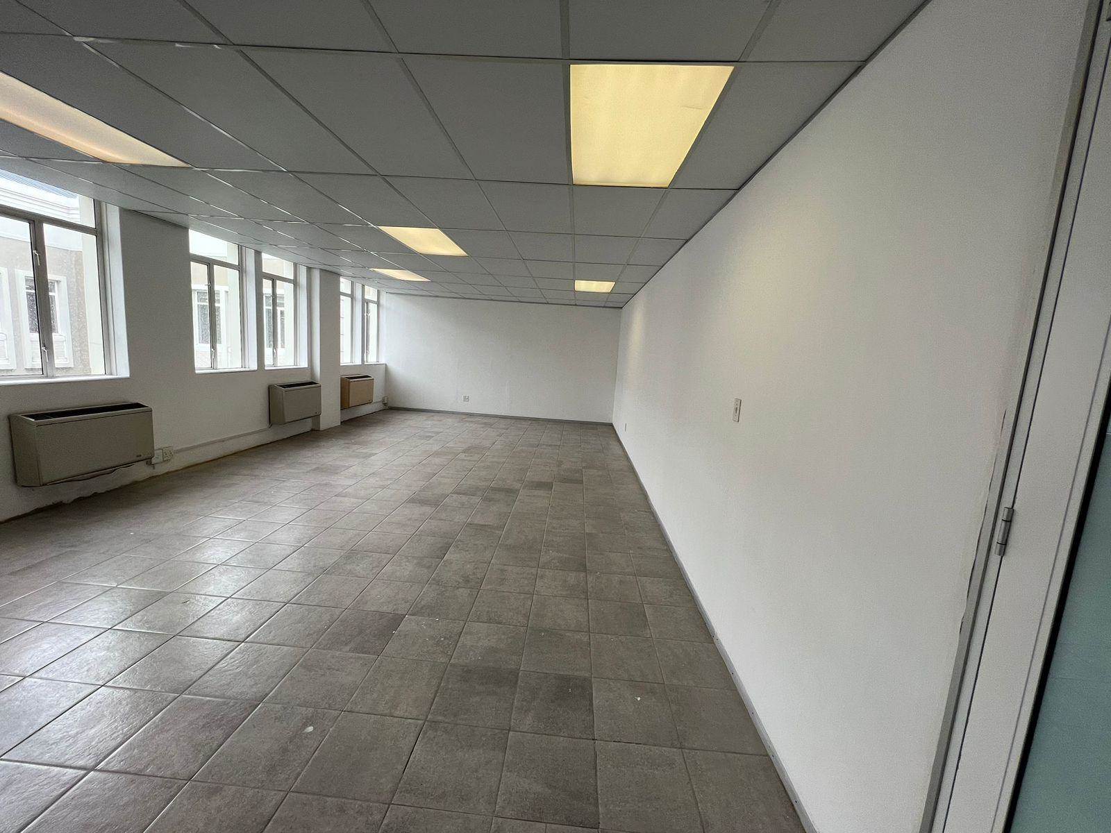 89  m² Commercial space in Illovo photo number 6