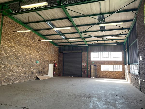 309  m² Industrial space