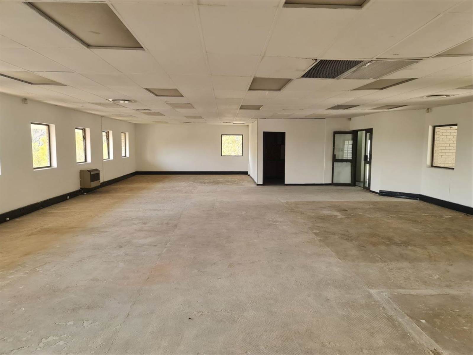 204.6  m² Commercial space in Rivonia photo number 3