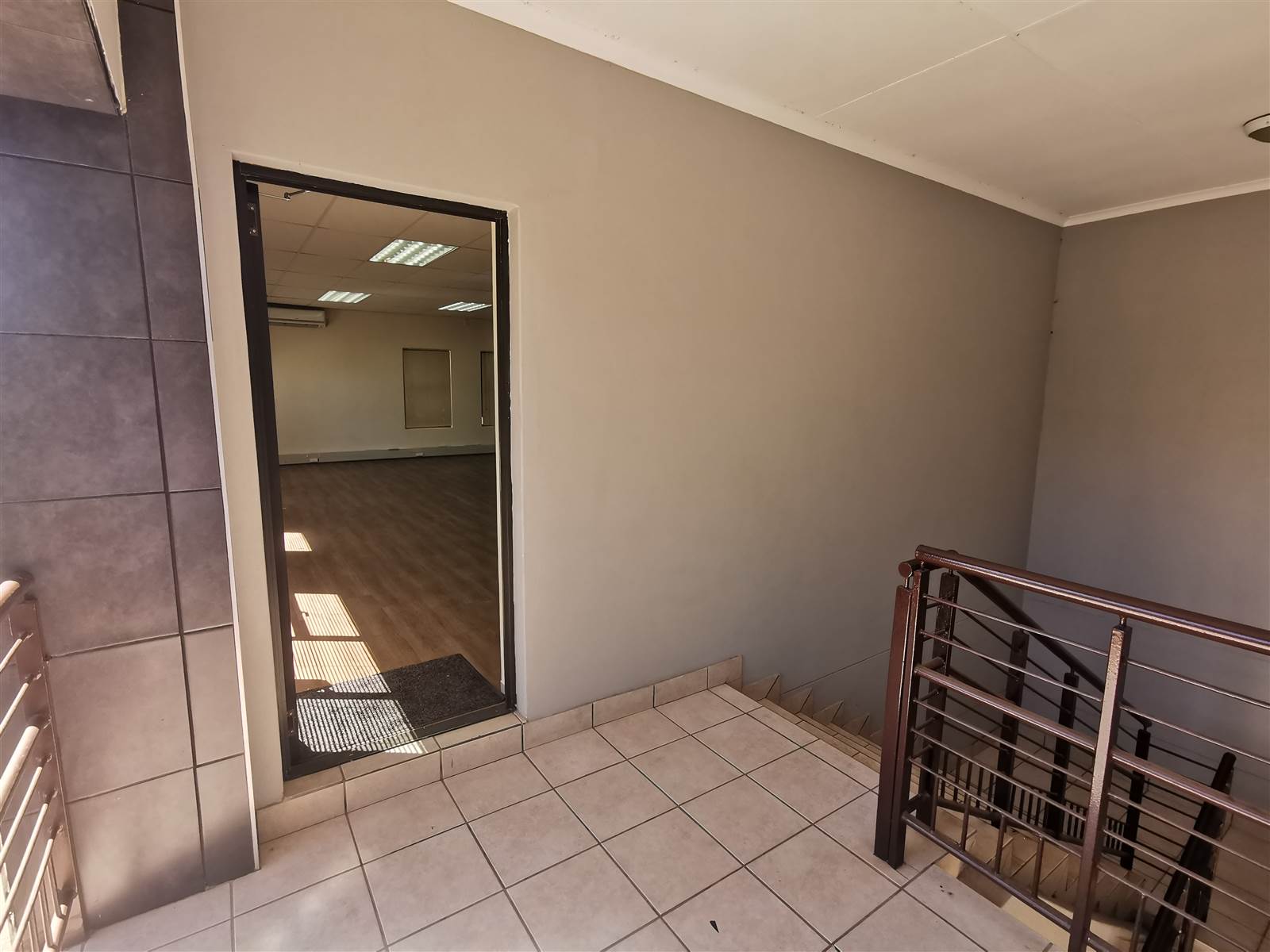 84  m² Commercial space in Wilkoppies photo number 8