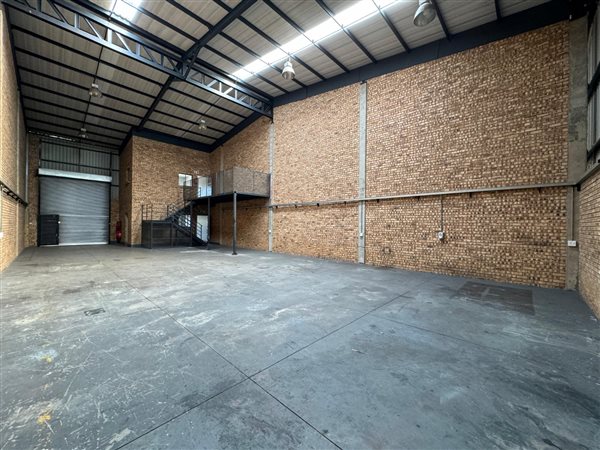 279  m² Industrial space