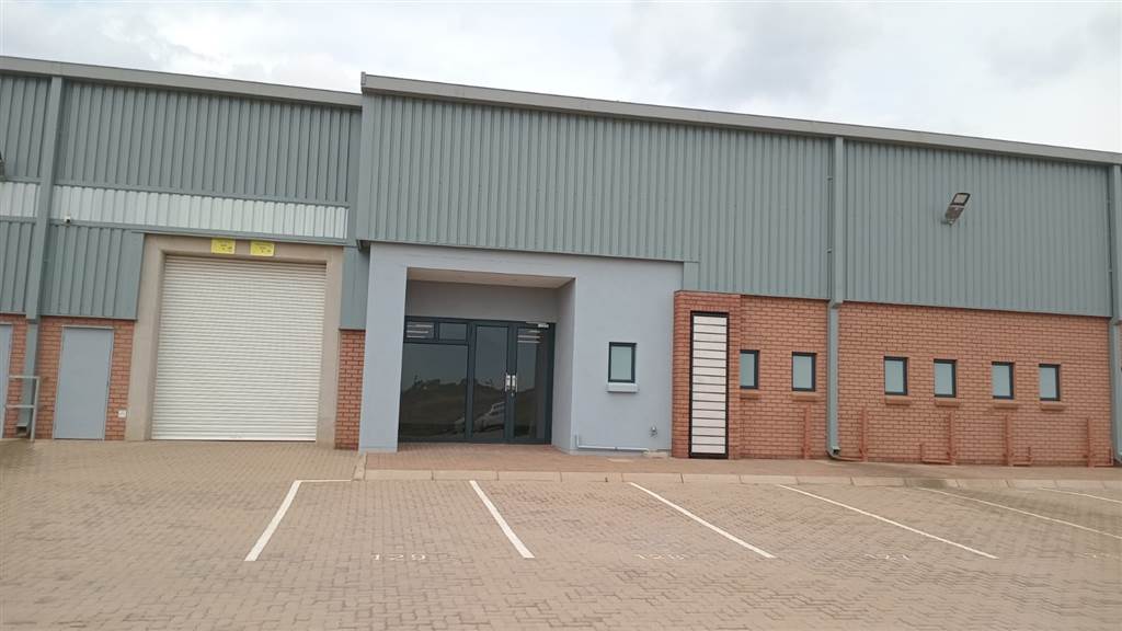 669  m² Industrial space in Olifantsfontein photo number 1