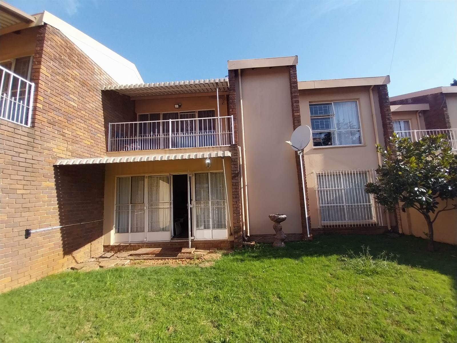 3 Bed Townhouse in Delmas West photo number 1