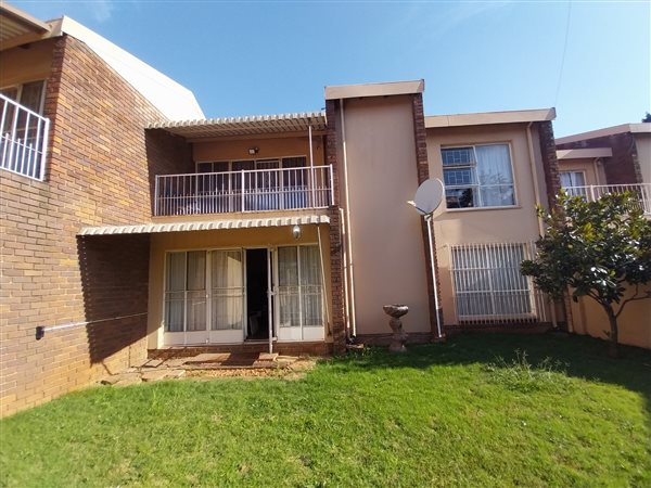 3 Bed Townhouse in Delmas West