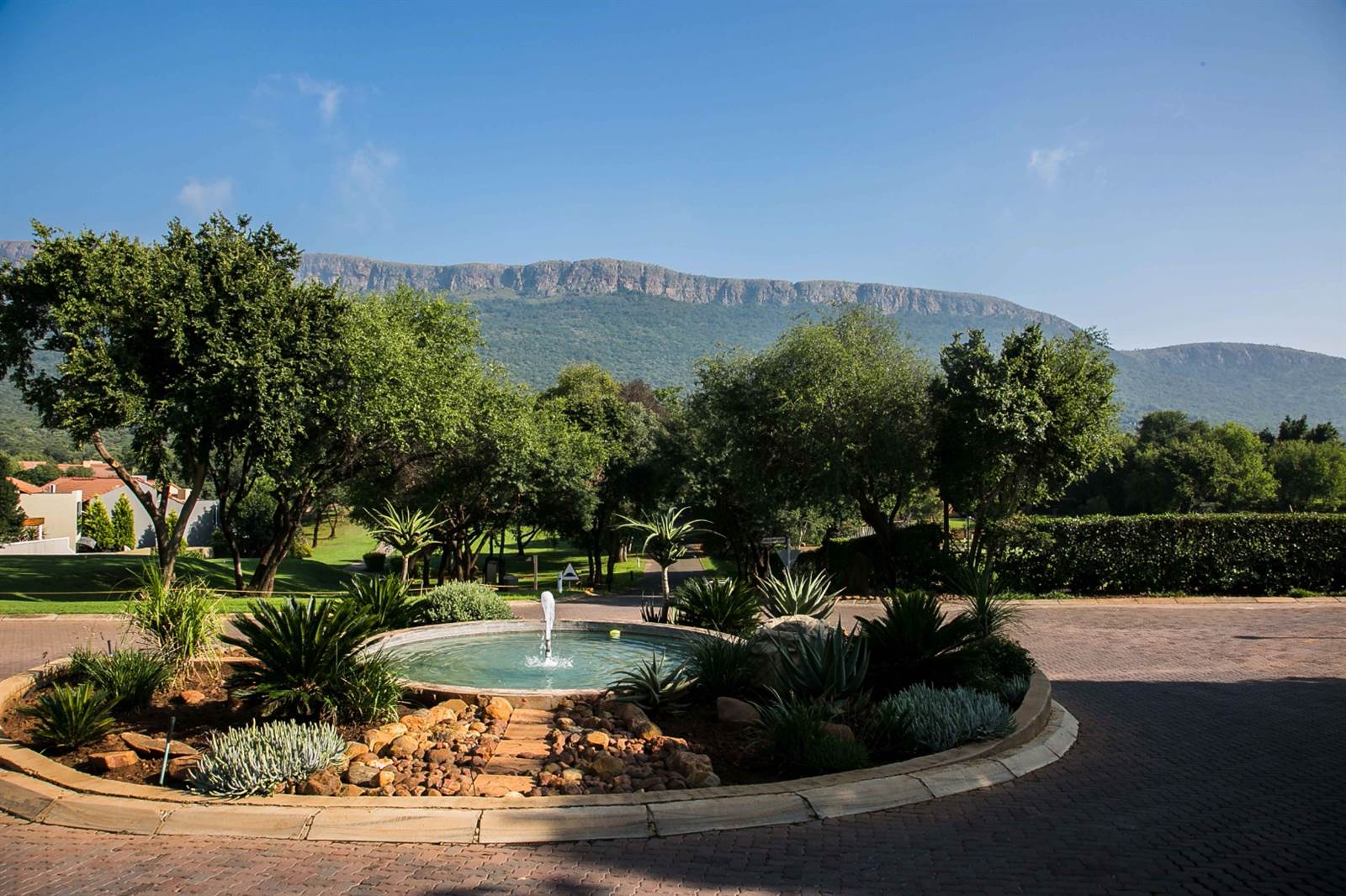 419 m² Land available in Magalies Golf Estate photo number 8
