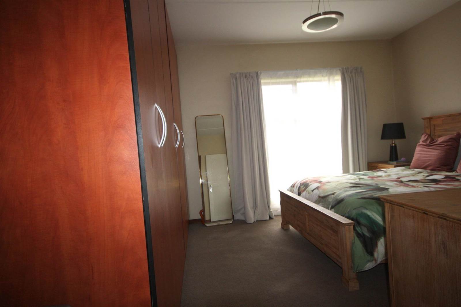 3 Bed Apartment in Vanderbijlpark SE8 photo number 8