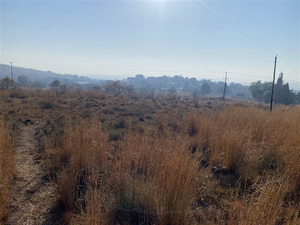 4 756 m² Land