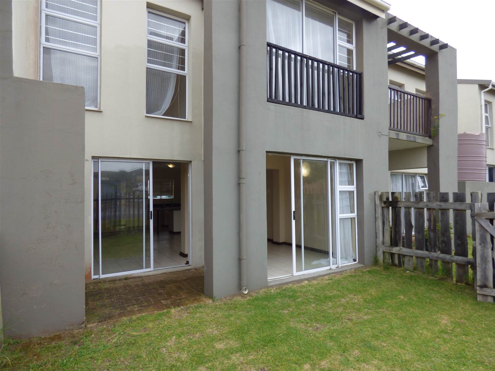 2 Bed Townhouse in Emerald Heights photo number 1