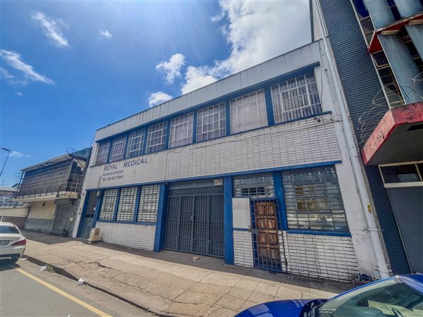 1 043 m² Commercial space 1 043 m² Commercial space