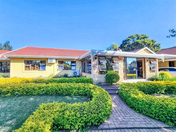 4 Bedroom House 4 Bedroom House
