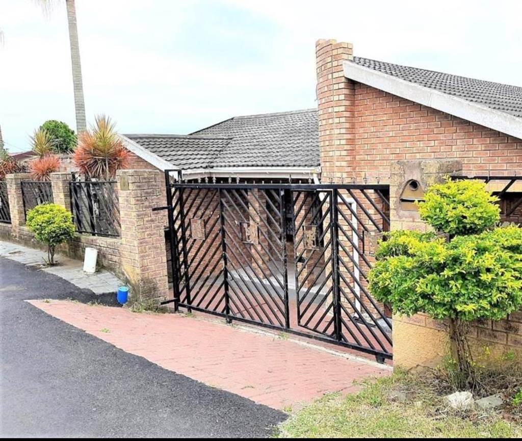 4 Bed House in Inanda photo number 1