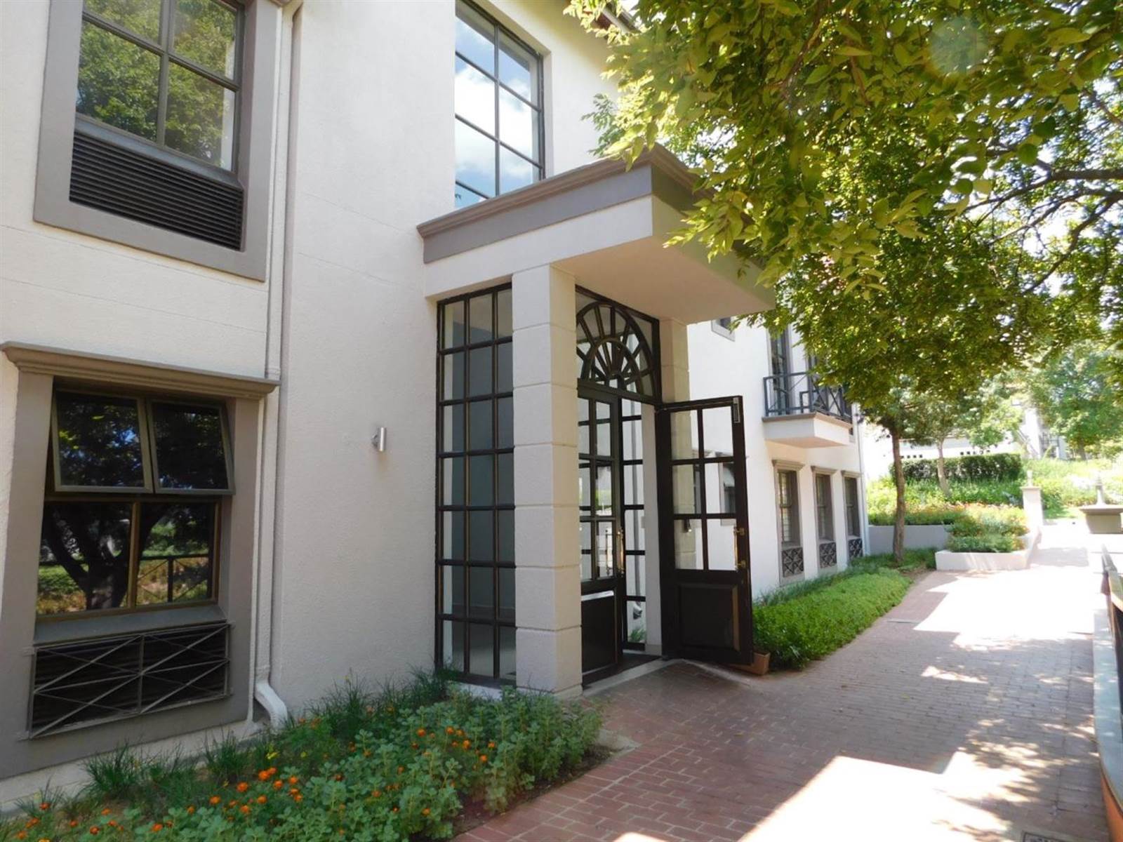182  m² Commercial space in Bryanston photo number 4