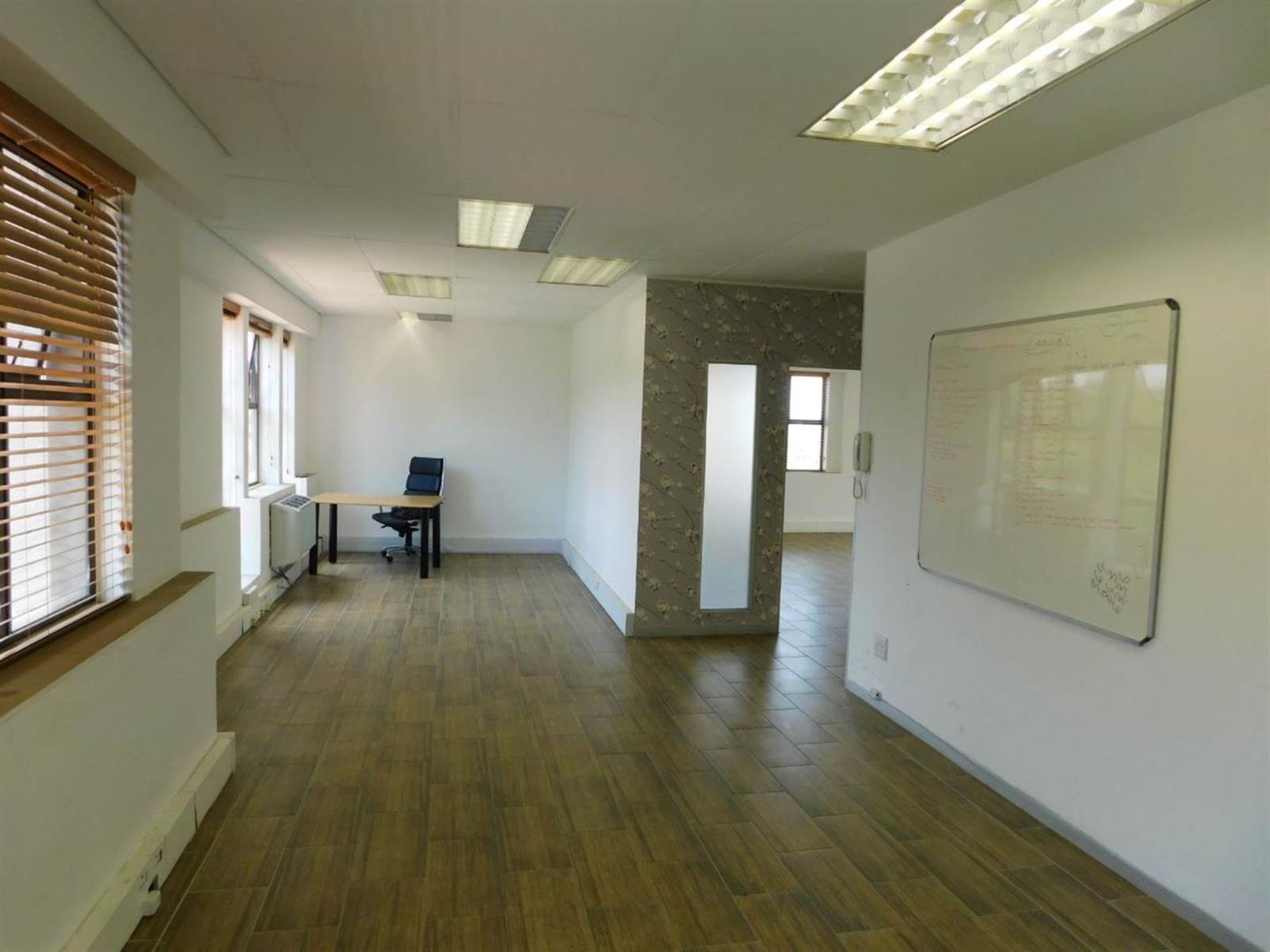 182  m² Commercial space in Bryanston photo number 14