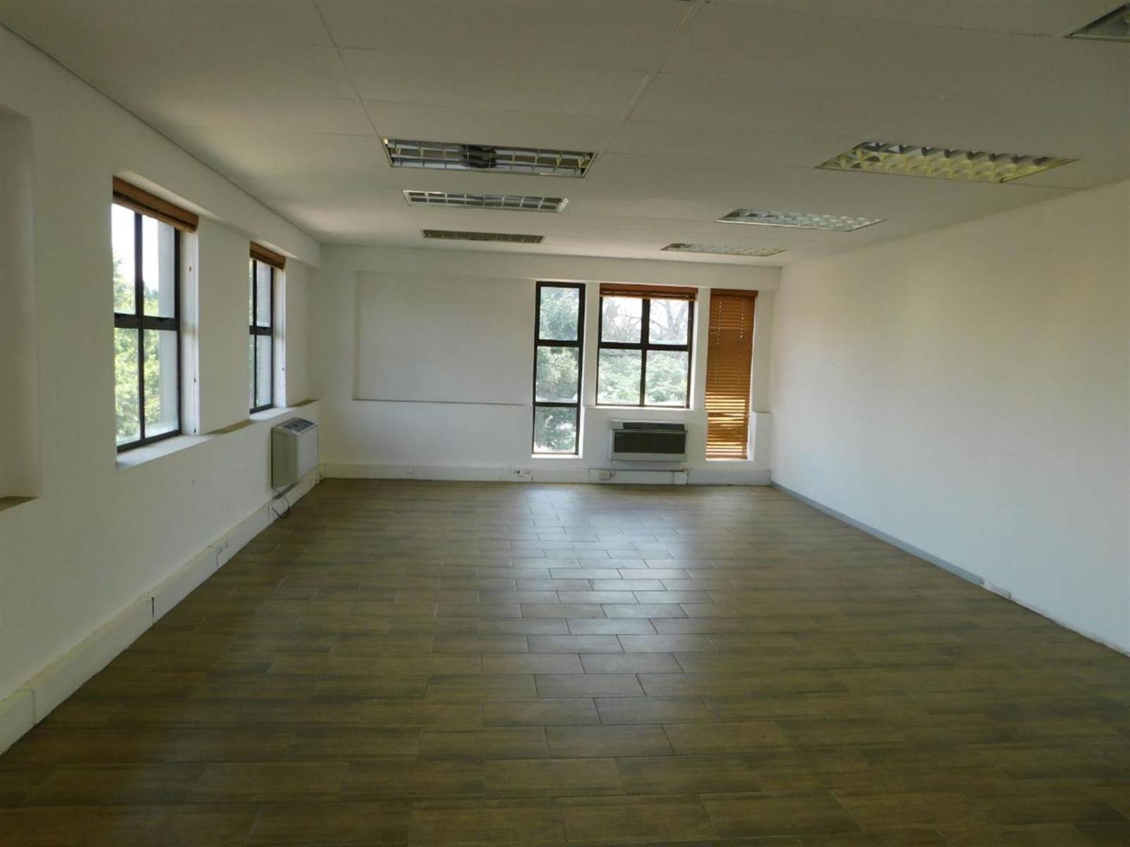 182  m² Commercial space in Bryanston photo number 5